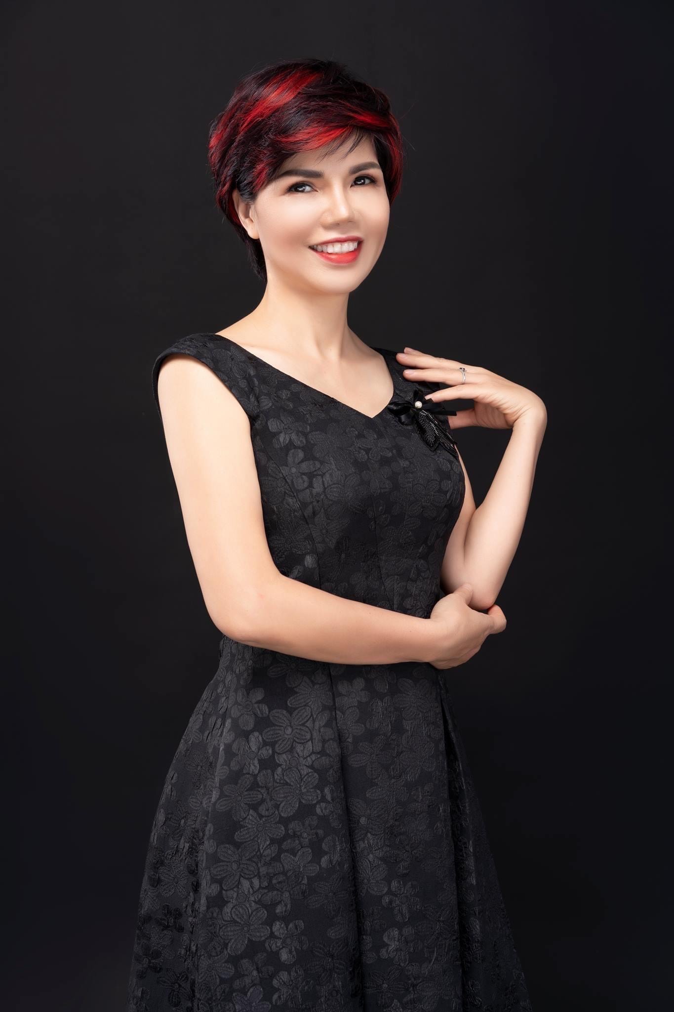 CEO Ngọc Bích